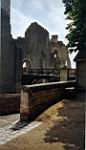 Chauvigny (86) - Chateau des eveques - porte